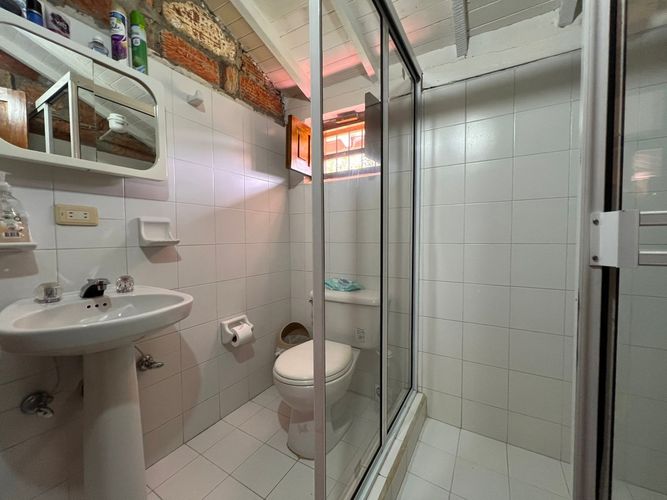 Casa de 3 alcobas en venta en Pantanillo, Envigado, 275 m² · foto 14 de 16