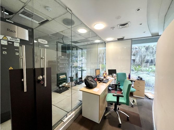 Oficina en arriendo en Milla De Oro, Medellín, 250 m² · foto 8 de 11