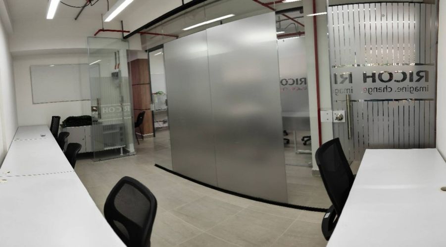 Local en arriendo en Ciudad Del Río, Medellín, 12 m² · foto 10 de 14