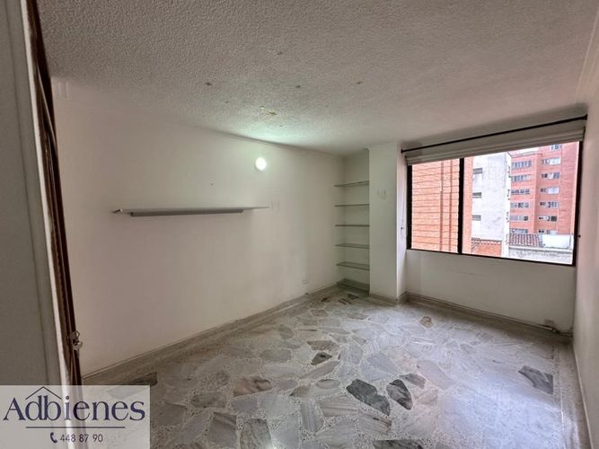 Apartamento de 4 alcobas en venta en Laureles, Medellín, 170 m² · foto 16 de 24