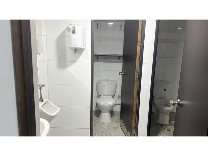 Bodega en arriendo en Trinidad, Medellín, 794 m² · foto 10 de 19