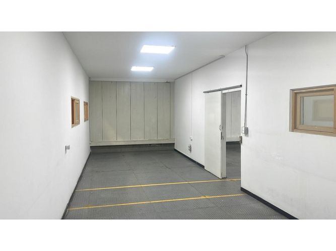Bodega en arriendo en Trinidad, Medellín, 794 m² · foto 16 de 19