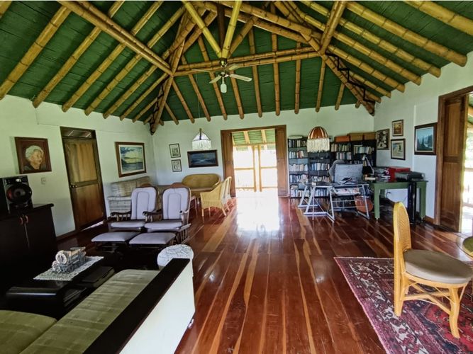Casa de 8 alcobas en venta en El Caimo, Armenia, 575 m² · foto 6 de 24