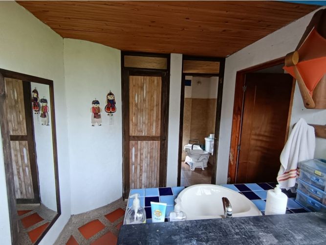Casa de 8 alcobas en venta en El Caimo, Armenia, 575 m² · foto 13 de 24