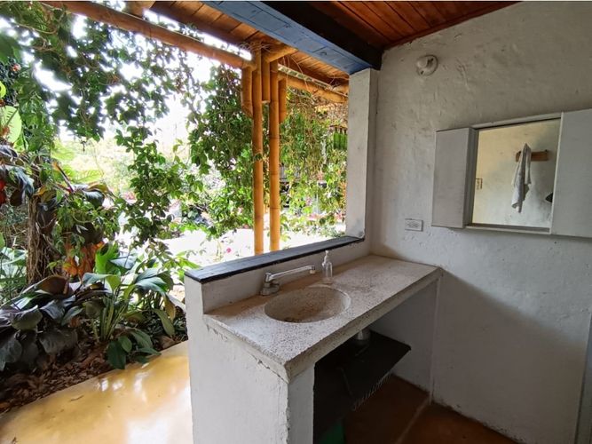 Casa de 8 alcobas en venta en El Caimo, Armenia, 575 m² · foto 16 de 24
