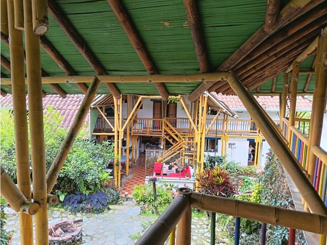 Casa de 8 alcobas en venta en El Caimo, Armenia, 575 m² · foto 18 de 24