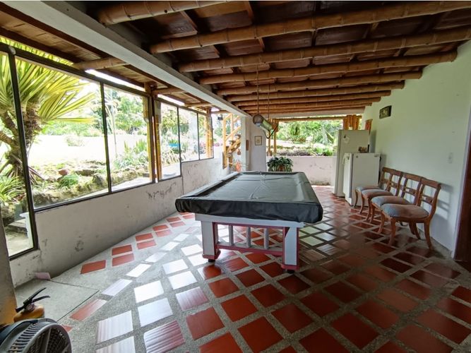 Casa de 8 alcobas en venta en El Caimo, Armenia, 575 m² · foto 19 de 24