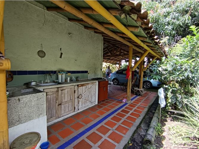 Casa de 8 alcobas en venta en El Caimo, Armenia, 575 m² · foto 20 de 24