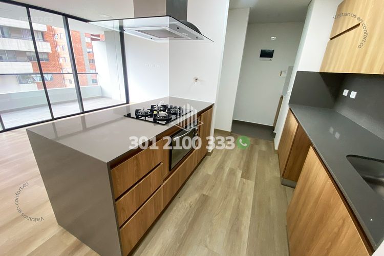 Apartamento de 2 alcobas en arriendo en Los Colores, Medellín, 74 m² · foto 11 de 24