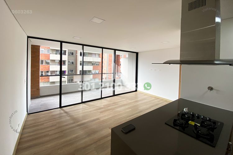 Apartamento de 2 alcobas en arriendo en Los Colores, Medellín, 74 m² · foto 7 de 24