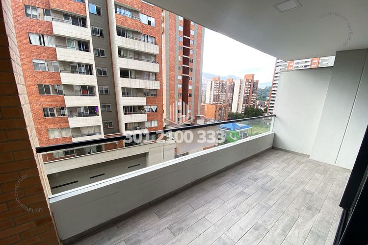 Apartamento de 2 alcobas en arriendo en Los Colores, Medellín, 74 m² · foto 9 de 24