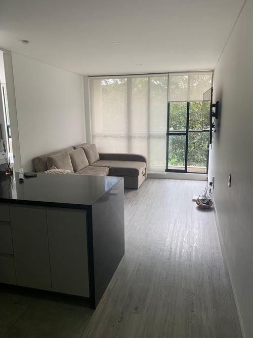 Apartamento de 1 alcoba en venta en Chico Norte, Bogotá, 58 m² · foto 8 de 17