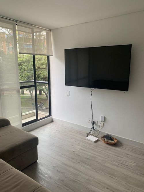 Apartamento de 1 alcoba en venta en Chico Norte, Bogotá, 58 m² · foto 12 de 17