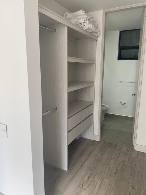 Apartamento de 1 alcoba en venta en Chico Norte, Bogotá, 58 m² · foto 16 de 17