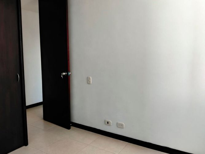 Apartamento de 3 alcobas en arriendo en El Poblado, Medellín, 84 m² · foto 13 de 14
