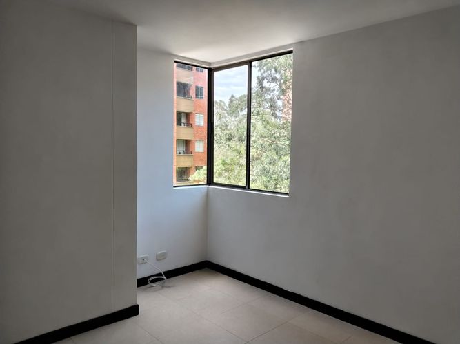 Apartamento de 3 alcobas en arriendo en El Poblado, Medellín, 84 m² · foto 6 de 14