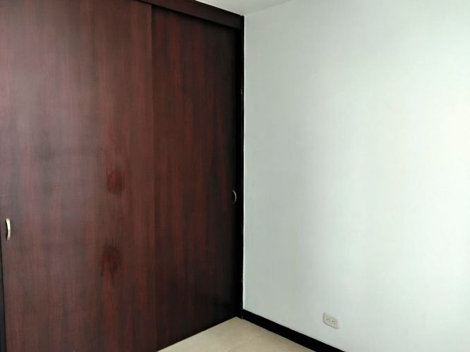 Apartamento de 3 alcobas en arriendo en El Poblado, Medellín, 84 m² · foto 9 de 14
