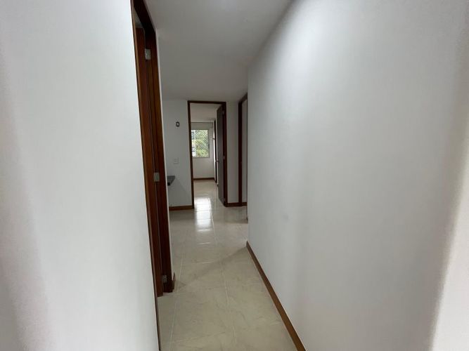 Apartamento de 3 alcobas en arriendo en Cumbres, Envigado, 80 m² · foto 9 de 19