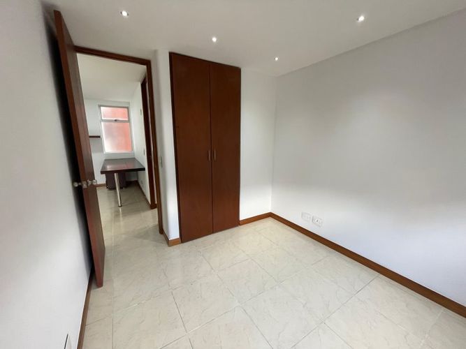 Apartamento de 3 alcobas en arriendo en Cumbres, Envigado, 80 m² · foto 12 de 19