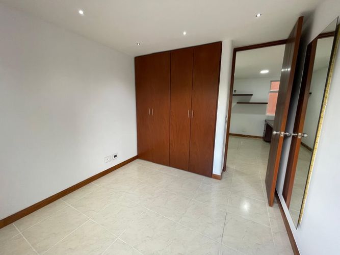 Apartamento de 3 alcobas en arriendo en Cumbres, Envigado, 80 m² · foto 14 de 19