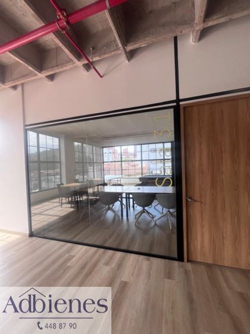 Oficina en venta en Los Colores, Medellín, 7 m² · foto 3 de 7