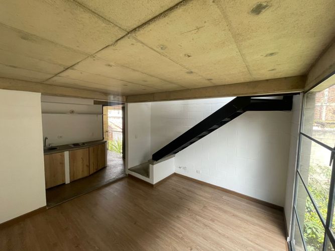 Apartaestudio en venta en Las Cruces, Bogotá, 37 m² · foto 3 de 24