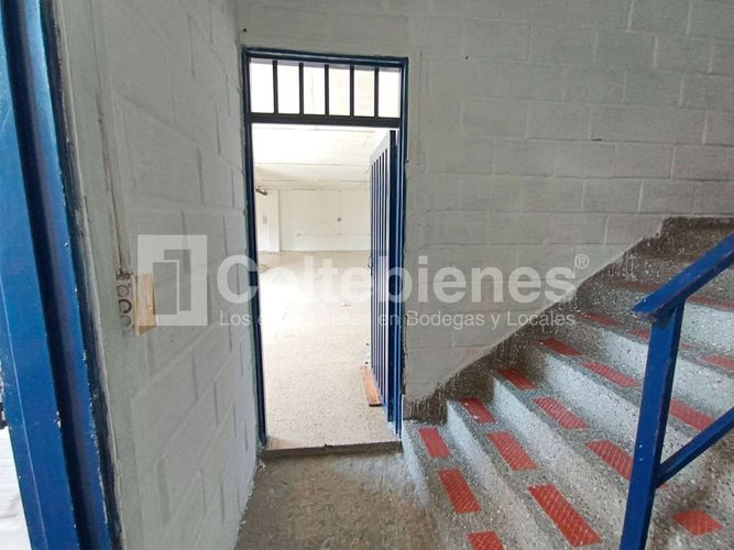 Bodega en arriendo en Trinidad, Medellín, 510 m² · foto 14 de 24