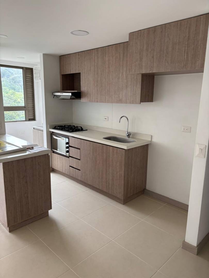 Apartamento en venta en Las Lomitas, Sabaneta · foto 2 de 16
