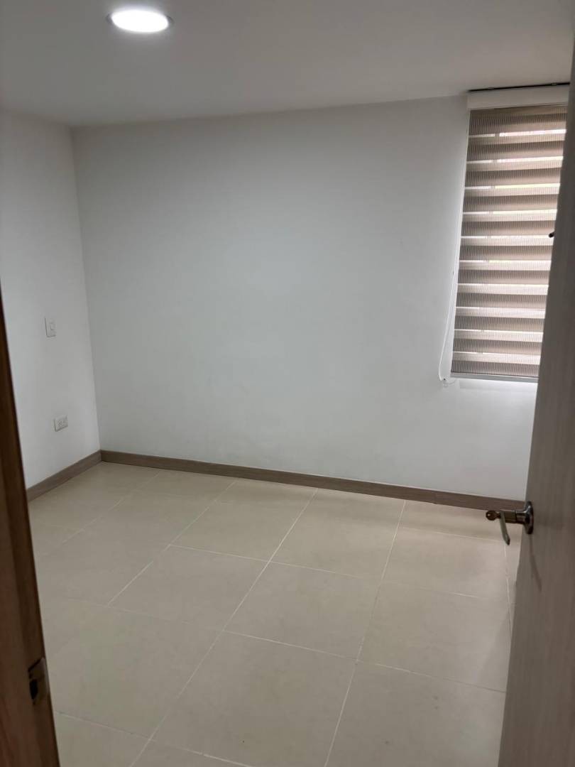 Apartamento en venta en Las Lomitas, Sabaneta · foto 3 de 16