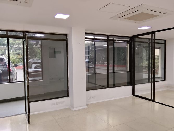 Oficina en arriendo en La Aguacatala, Medellín, 62 m² · foto 13 de 14
