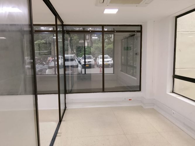 Oficina en arriendo en La Aguacatala, Medellín, 62 m² · foto 5 de 14