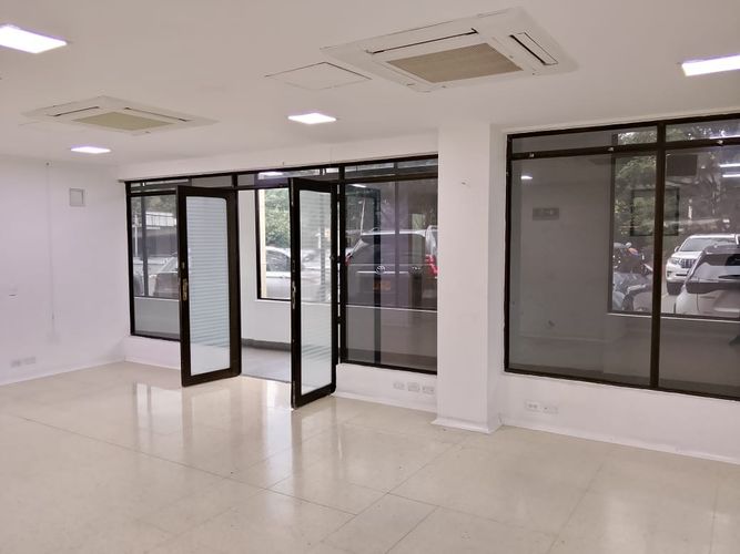Oficina en arriendo en La Aguacatala, Medellín, 62 m² · foto 9 de 14