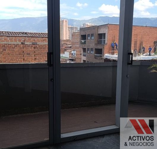 Oficina en arriendo en Fatima, Itagüí, 144 m² · foto 2 de 5