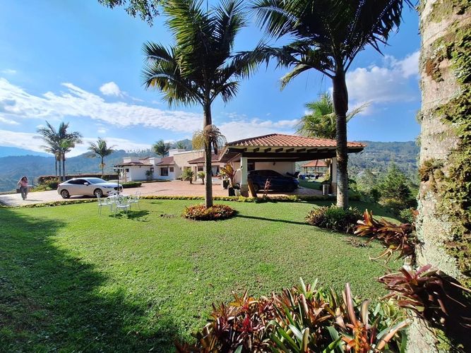 Finca en venta en Don Diego, El Retiro, 550 m² · foto 2 de 24