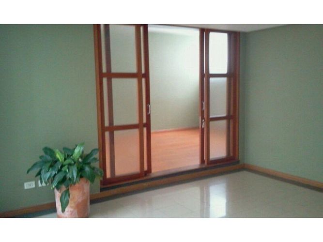 Casa de 7 alcobas en venta en Chico Norte, Bogotá, 860 m² · foto 8 de 20