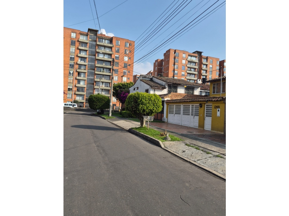 Casa en venta en Modelia, Bogotá · foto 2 de 19