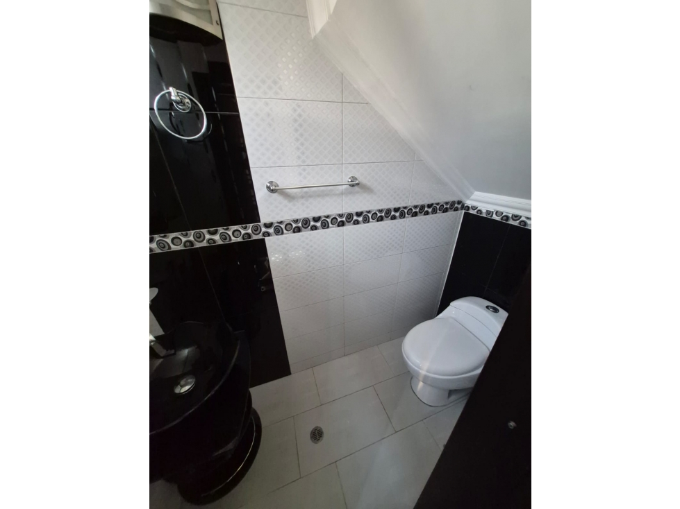 Casa en venta en Modelia, Bogotá · foto 8 de 19