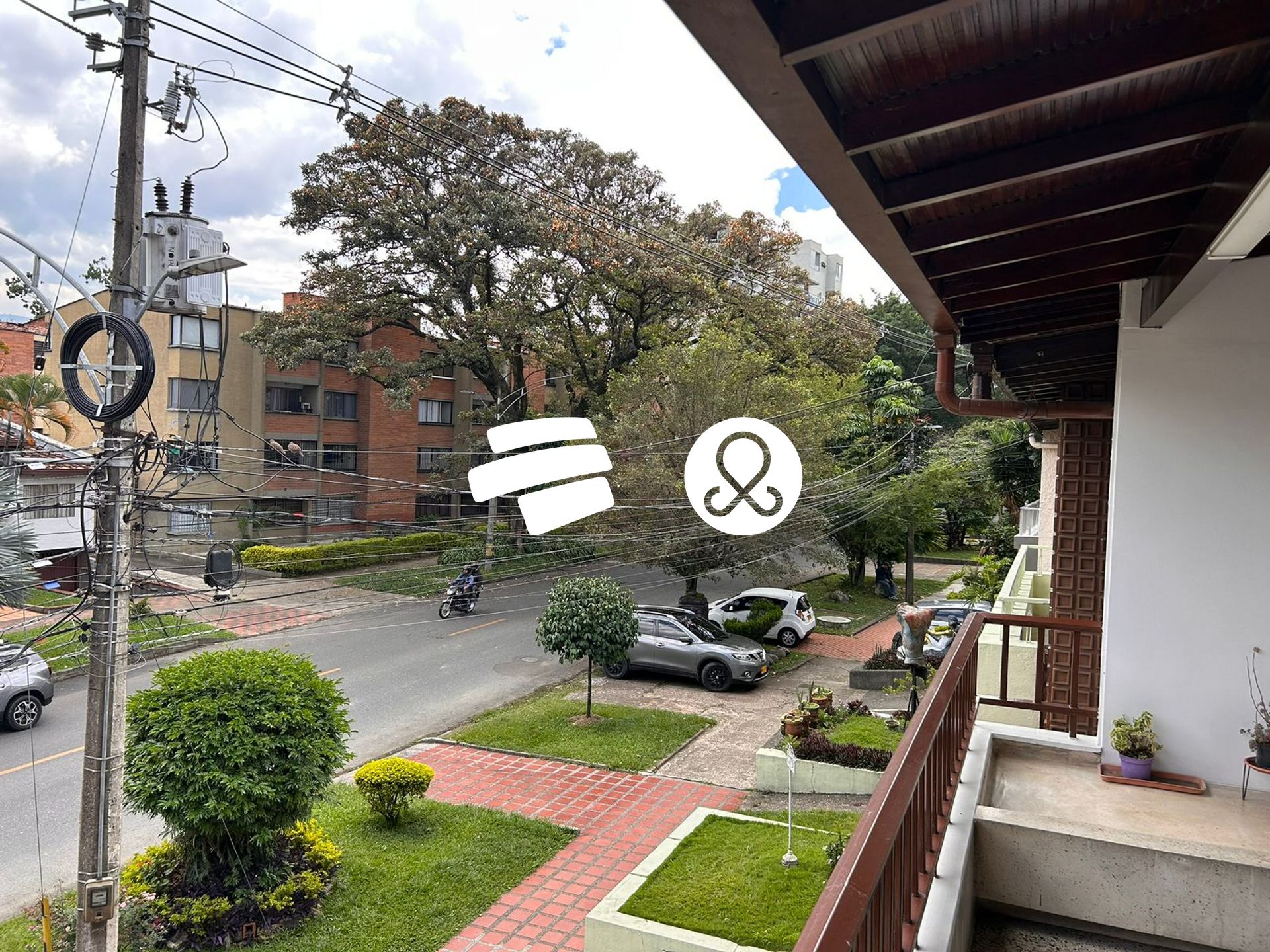 Casa de 5 alcobas en venta en Simon Bolivar, Medellín, 285 m² · foto 3 de 24