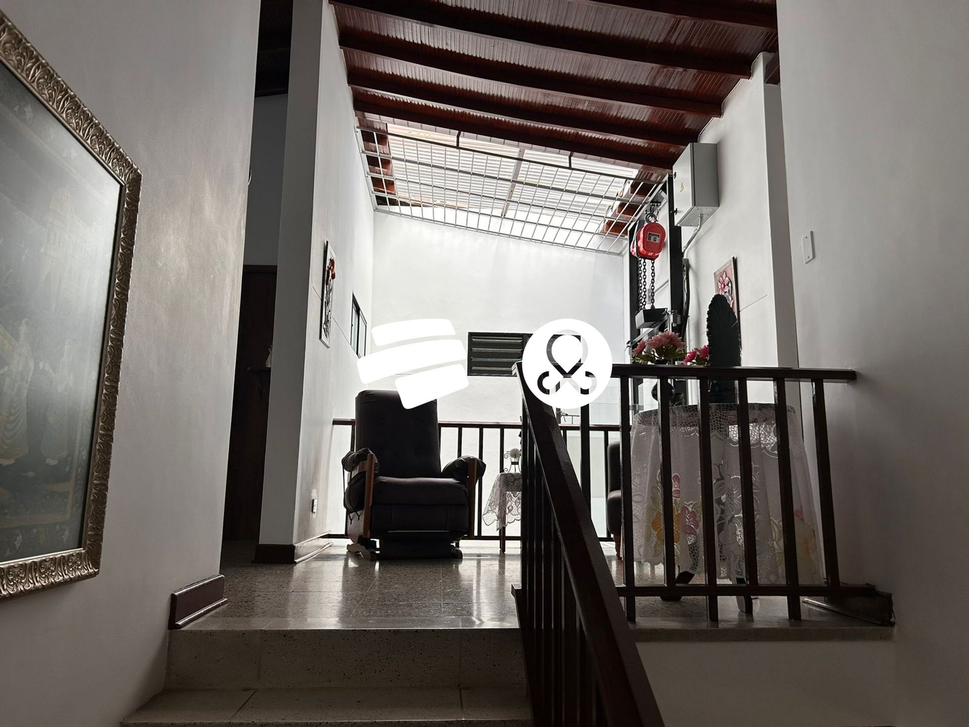 Casa de 5 alcobas en venta en Simon Bolivar, Medellín, 285 m² · foto 14 de 24