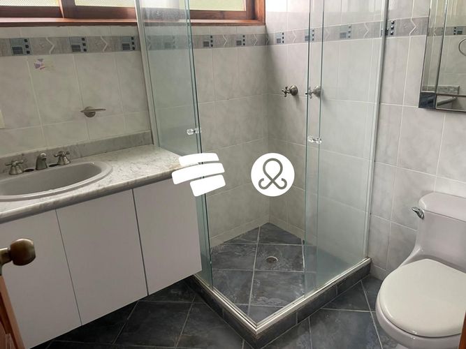 Casa de 4 alcobas en venta en Loma Del Escobero, Envigado · foto 16 de 23