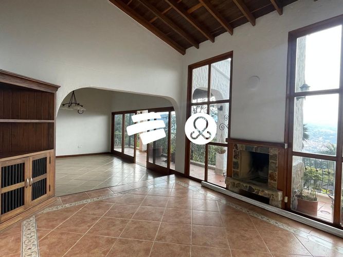 Casa de 4 alcobas en venta en Loma Del Escobero, Envigado · foto 20 de 23