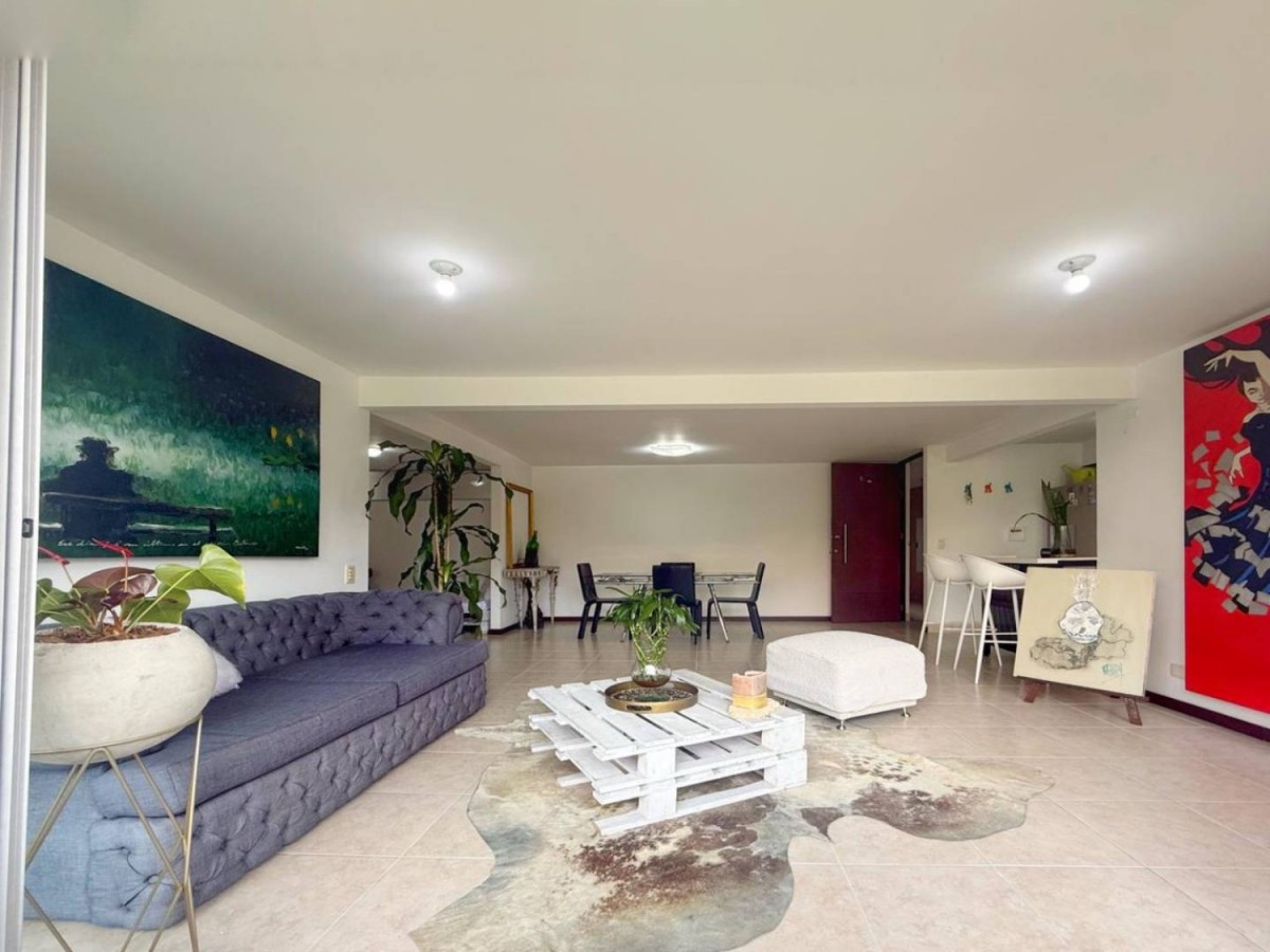 Apartamento en arriendo en Cumbres, Envigado · foto 2 de 18