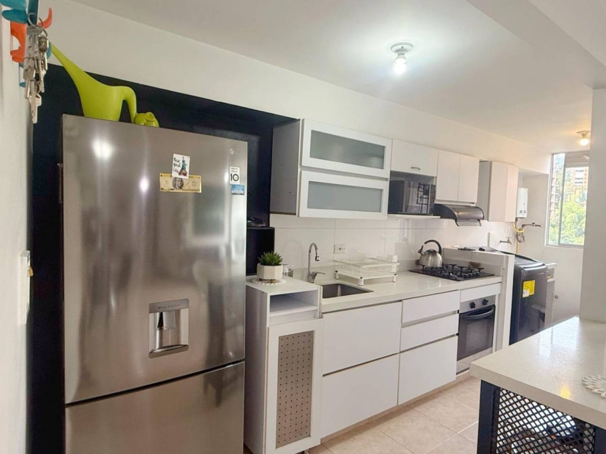 Apartamento en arriendo en Cumbres, Envigado · foto 4 de 18
