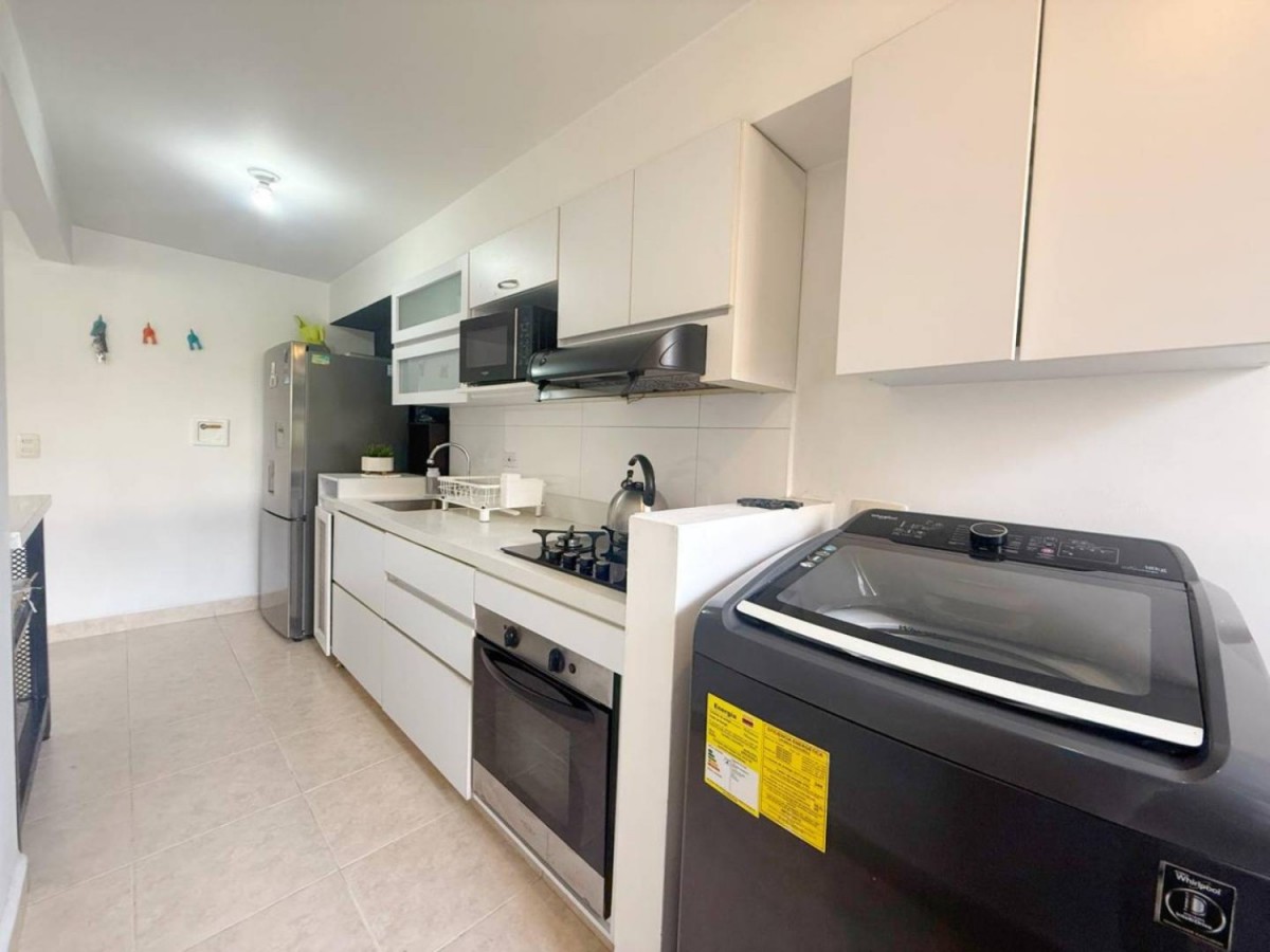 Apartamento en arriendo en Cumbres, Envigado · foto 6 de 18