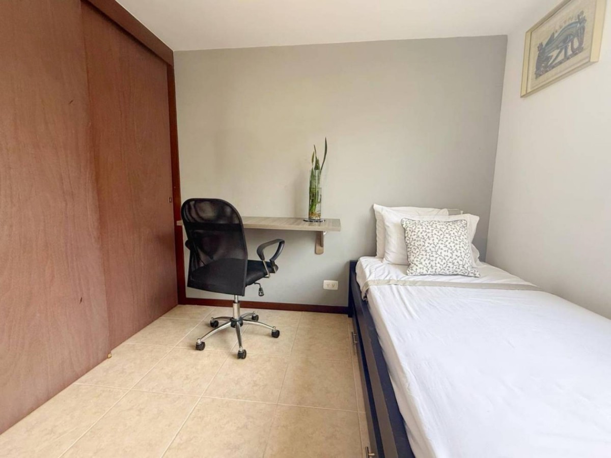 Apartamento en arriendo en Cumbres, Envigado · foto 15 de 18