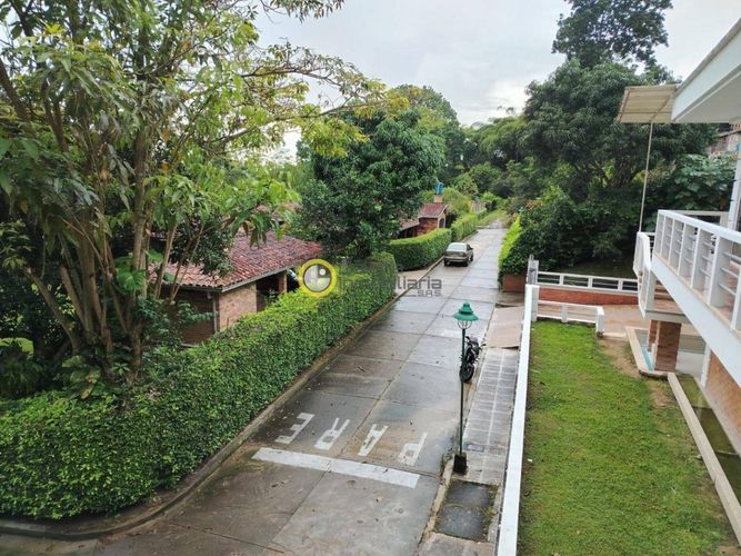 Casa de 3 alcobas en arriendo en Ruitoque, Piedecuesta, 320 m² · foto 3 de 24