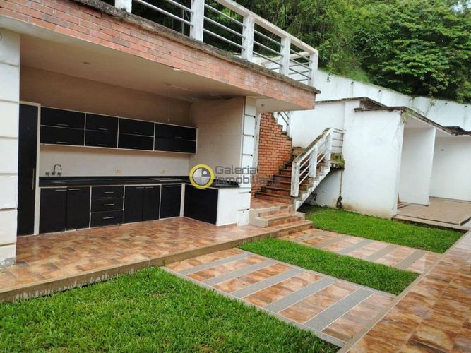 Casa de 3 alcobas en arriendo en Ruitoque, Piedecuesta, 320 m² · foto 8 de 24