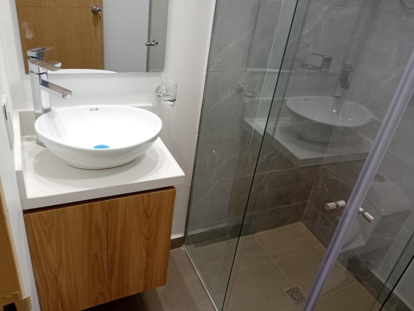 Apartamento en arriendo en Laureles, Medellín · foto 16 de 19