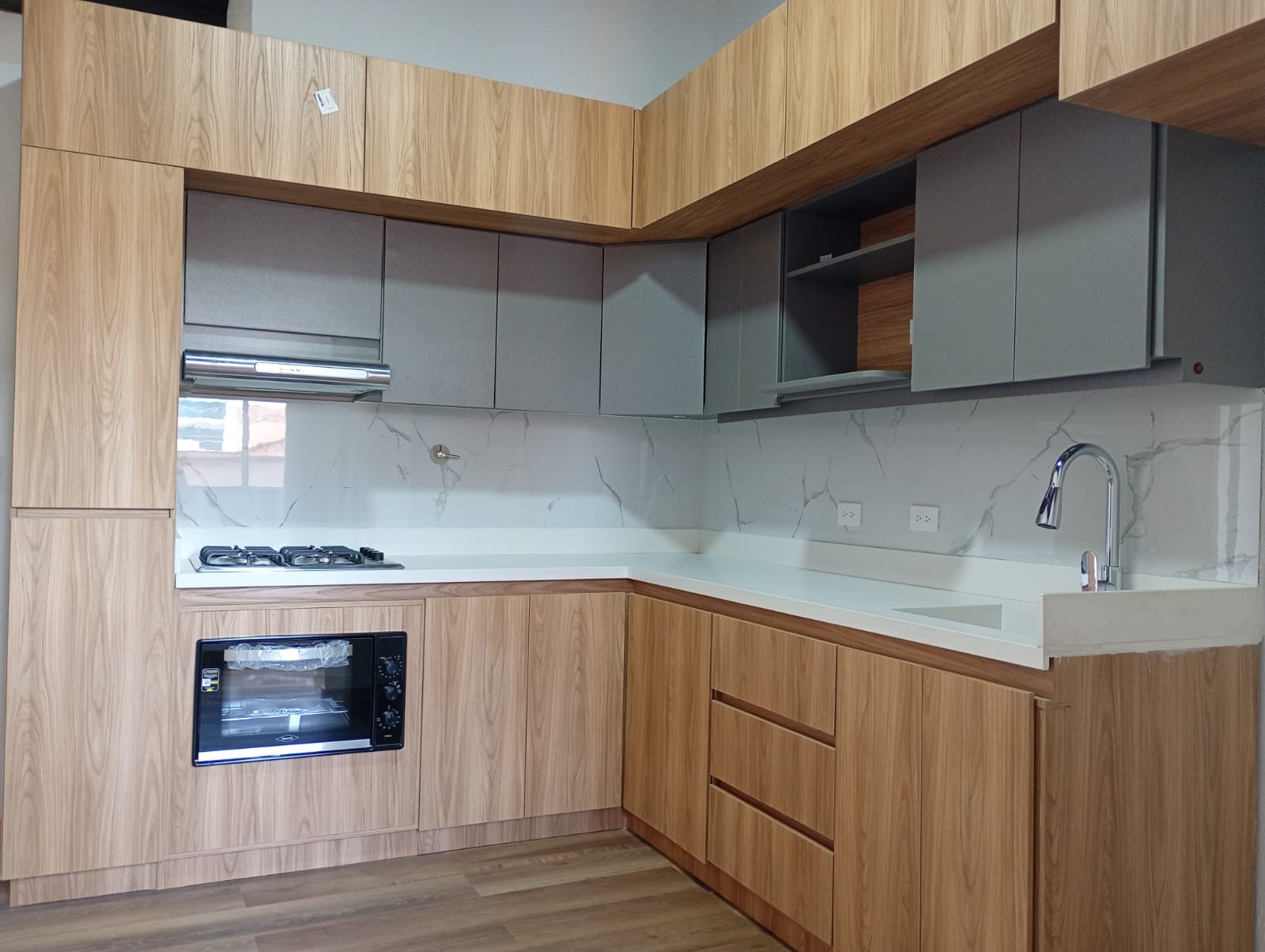 Apartamento en arriendo en Laureles, Medellín · foto 8 de 19