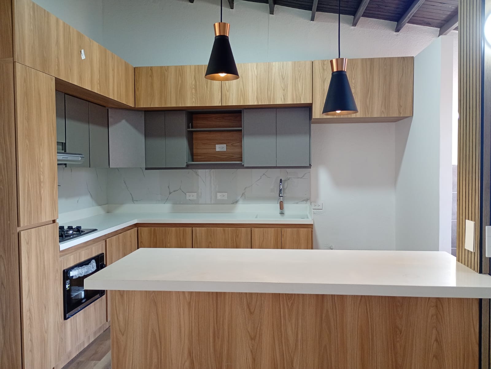 Apartamento en arriendo en Laureles, Medellín · foto 9 de 19